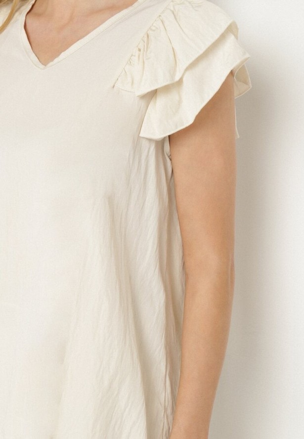 Jasnobeżowa Bluzka z Wiskozą Ozdobiona Falbankami Divestra