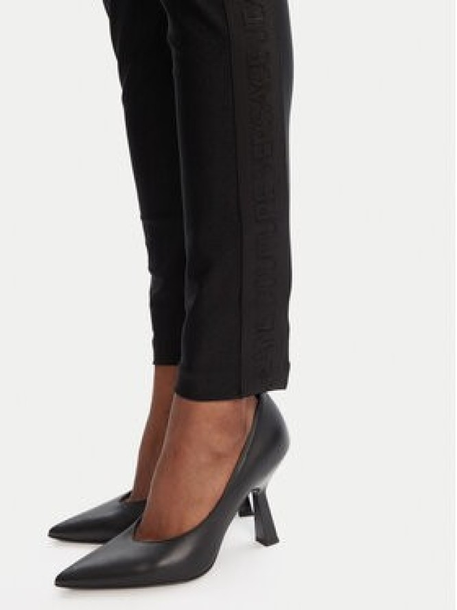 Versace Jeans Couture Legginsy 79HAC114 N0008 Czarny Slim Fit