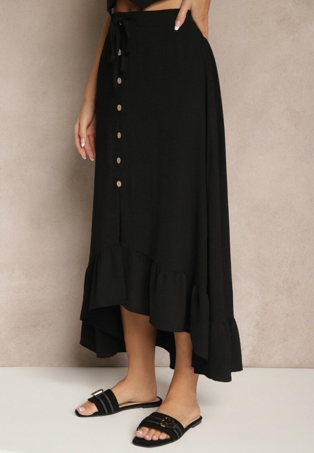 Czarna Spódnica z Przedłużonym Tyłem Zdobiona Falbanami i Guzikami Maleira