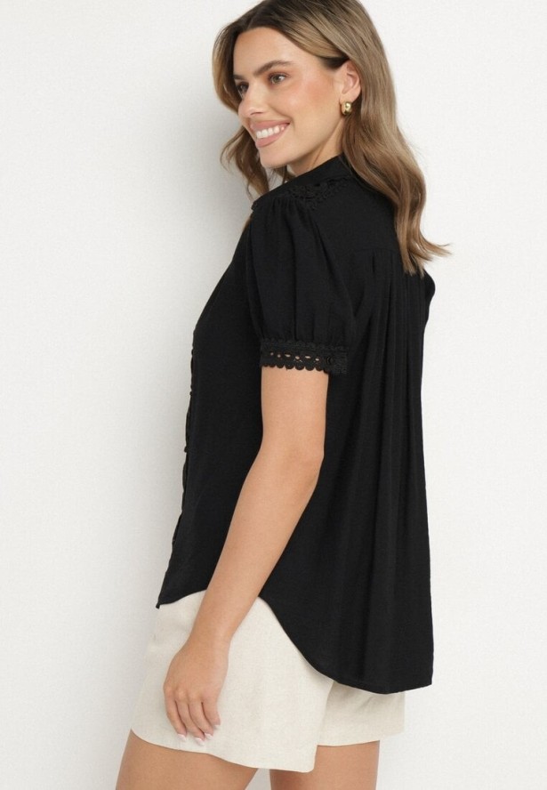 Czarna Koszula z Wiskozy Ozdobiona Koronką Tezinea
