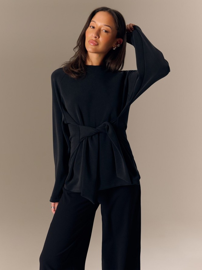 4F Bluza regular z wiązaniem i modalem damska - czarna S