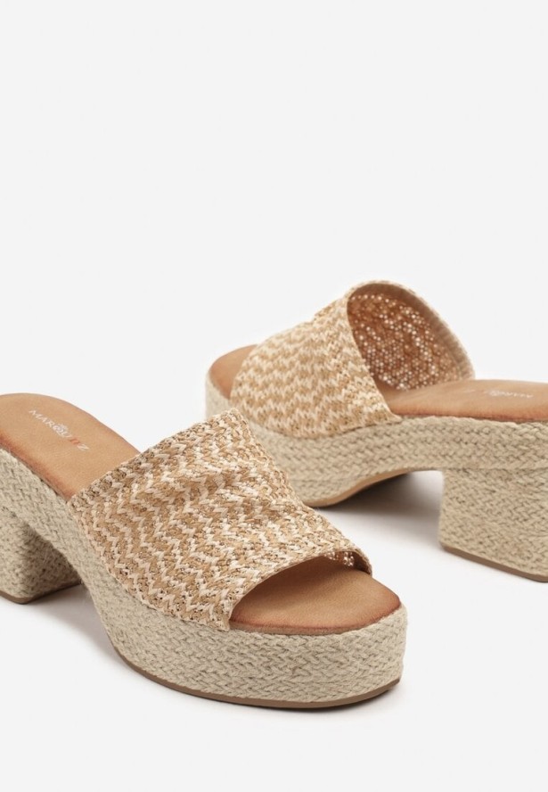 Ciemnobeżowe Klapki z Ozdobną Plecionką na Obcasie z Platformą Milabis