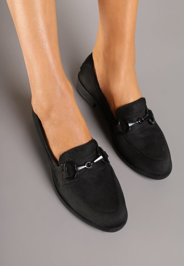 Czarne Mokasyny Vices z Wkładką ze Skóry Naturalnej Zdobione Łańcuszkiem Delariona