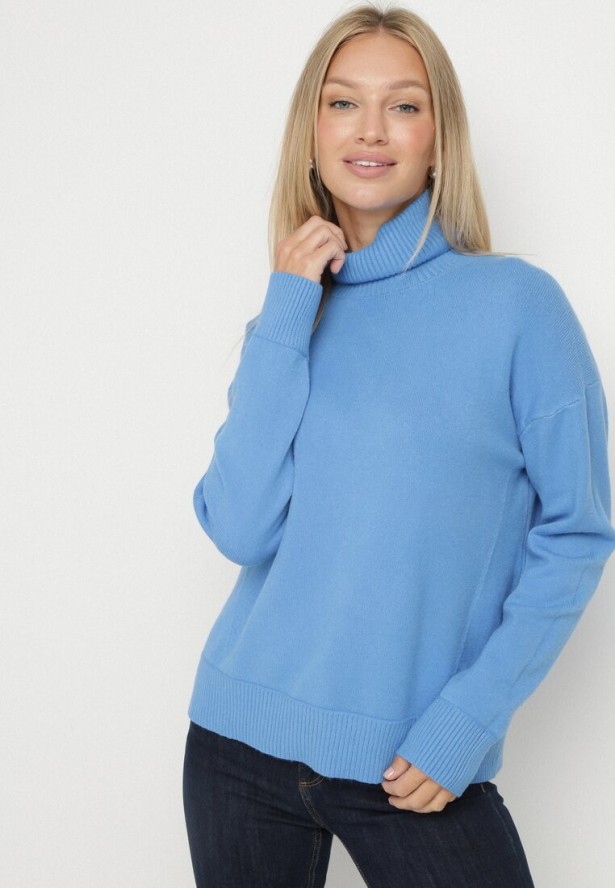 Niebieski Golf z Domieszką Kaszmiru Ozdobiony Przeszyciami Avonella