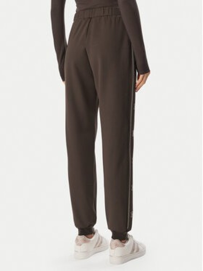Guess Spodnie dresowe V5BB23 KCX22 Brązowy Regular Fit