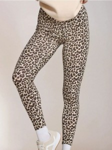 Legginsy w panterkę - wielobarwny