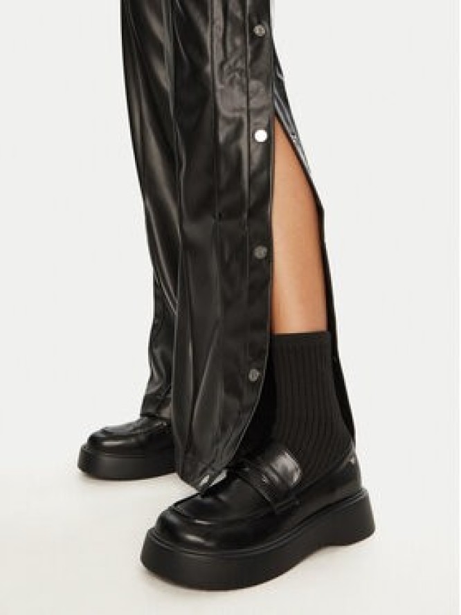 HUGO Spodnie z imitacji skóry Hileda-1_B 50522349 Czarny Straight Leg