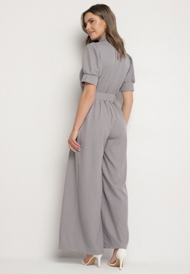 Szary Taliowany Kombinezon z Ozdobną Klamrą Filateia