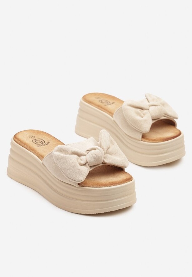 Beżowe Klapki na Platformie Ozdobione Kokardką z Imitacji Zamszu Norilna