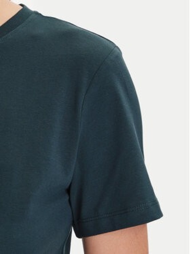 Guess T-Shirt V5YI13 J1314 Zielony Regular Fit