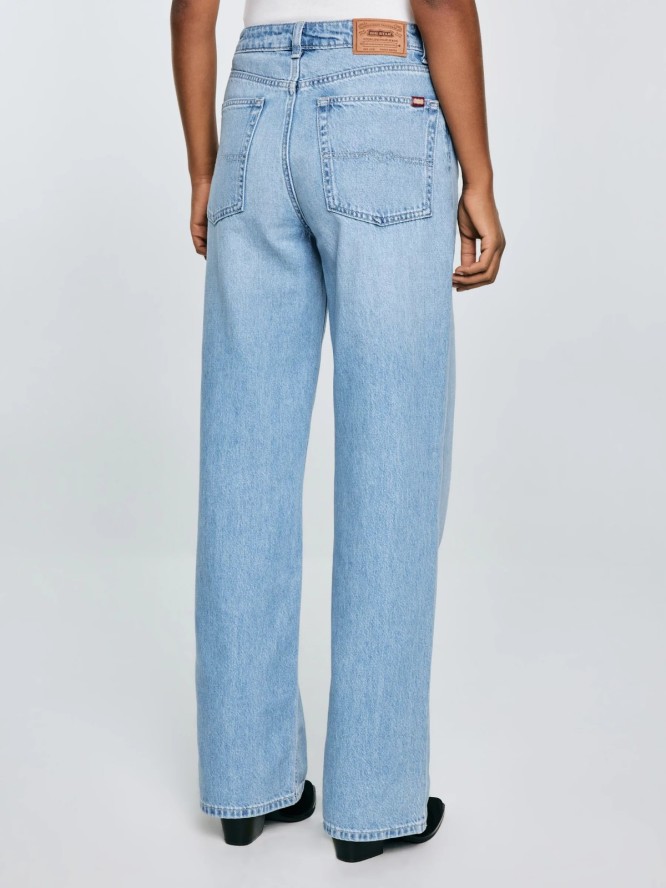 Jeansy damskie z szeroką nogawką niebieskie Atrea 195