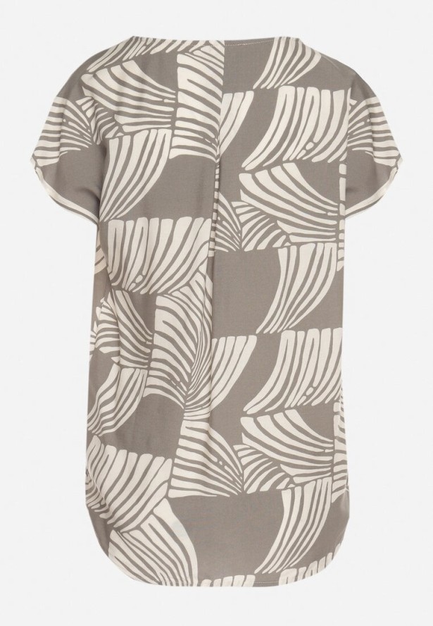 Zielona Bluzka z Wiskozy o Kroju Typu Nietoperz z Krótkim Rękawem Kosirelia