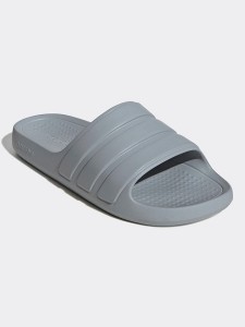 adidas Klapki w kolorze szarym rozmiar: 39