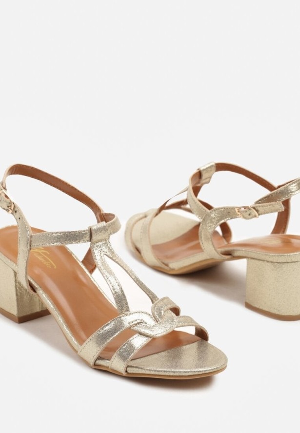 Złote Sandały na Słupkowym Obcasie z Ozdobnie Splecionymi Paskami Tirlexia