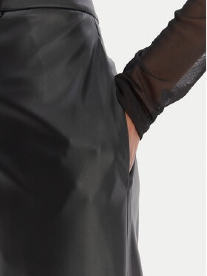 HUGO Spodnie z imitacji skóry Hasmina-1 50552964 Czarny Wide Leg