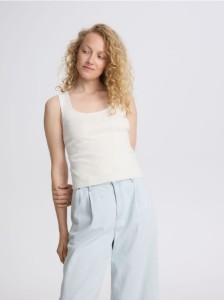 Bluzka z wiskozą - złamana biel