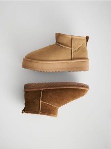 Zamszowe śniegowce na platformie - beżowy