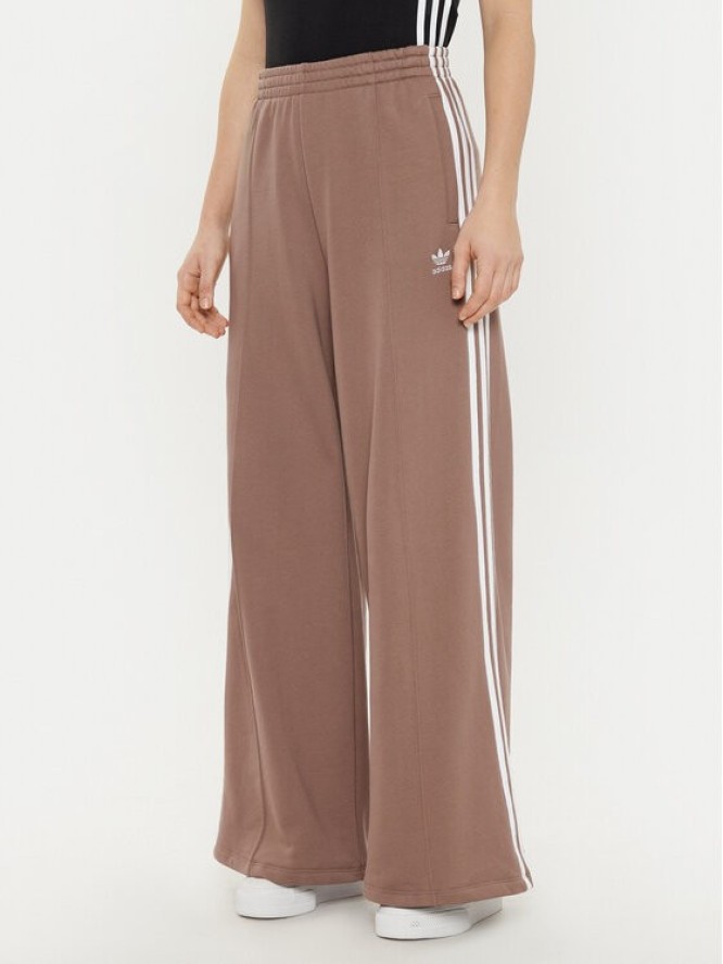 adidas Spodnie dresowe 3-Stripes JC5762 Beżowy Wide Leg