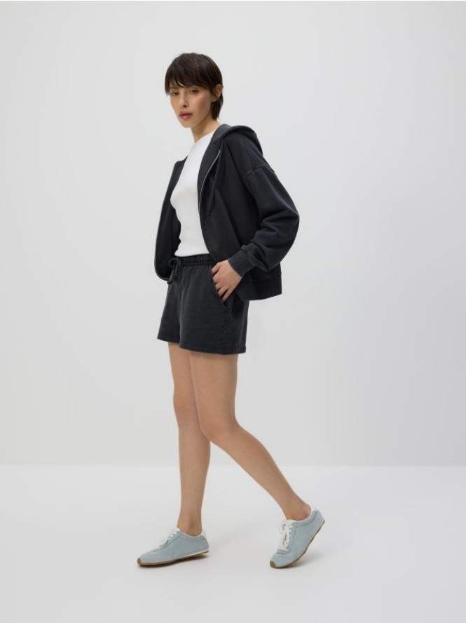 Bawełniane szorty - jasnoszary