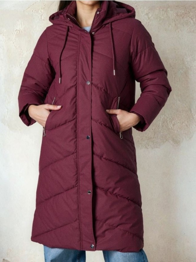 Pikowany płaszcz z kapturem - czerwony