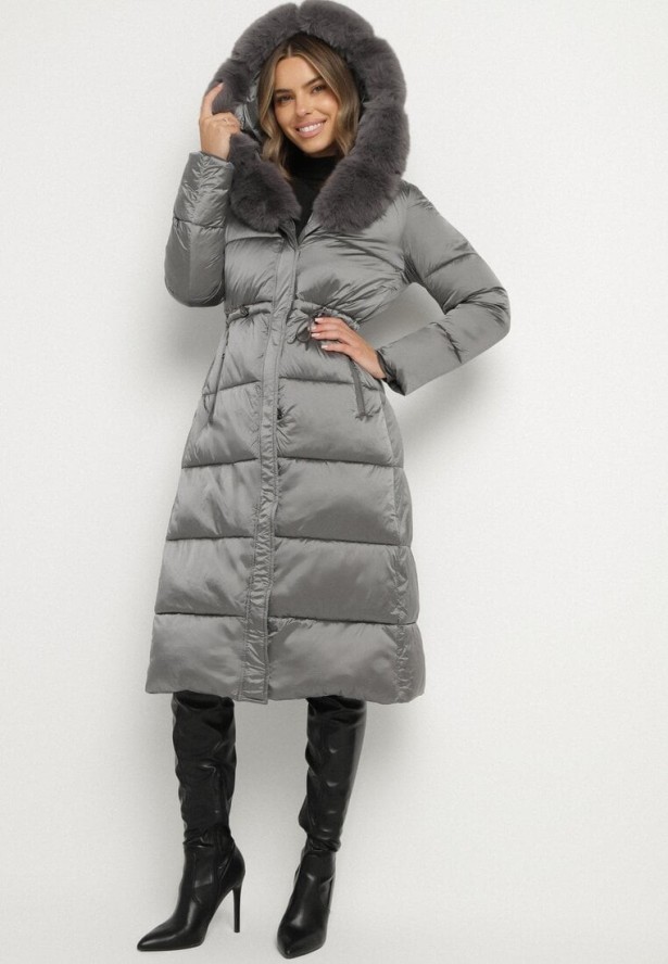 Szara Długa Kurtka Puchowa z Pikowanymi Przeszyciami i Kapturem z Futrem Zevea