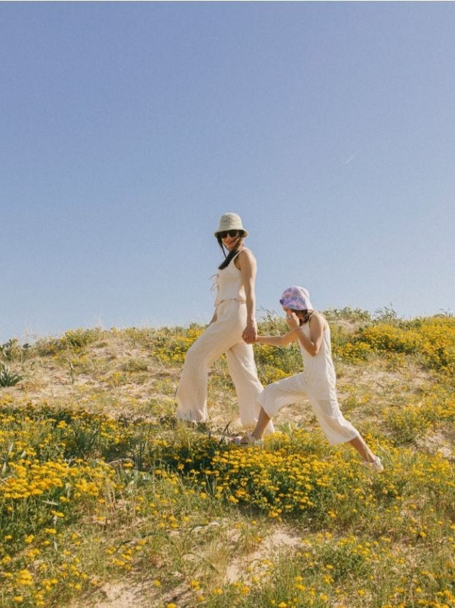 Spodnie z domieszką lnu - beżowy
