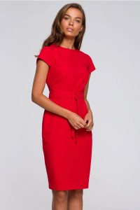 Sukienka ołówkowa z modelującymi przeszyciami czerwona