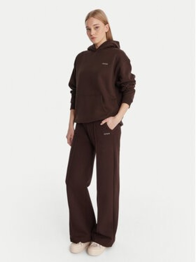 Guess Spodnie dresowe V6RB17 K9V31 Brązowy Regular Fit