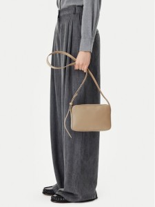 Calvin Klein Torebka Embossed Logo Camera Bag K60K612555 Brązowy