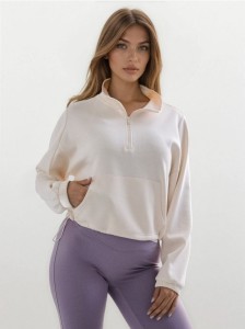 Bluza soft touch z domieszką wiskozy - kremowy