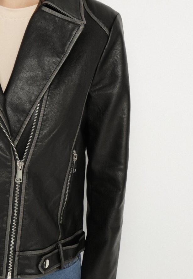 Czarna Kurtka Ramoneska z Nitami i Ozdobnymi Przeszyciami Adivila