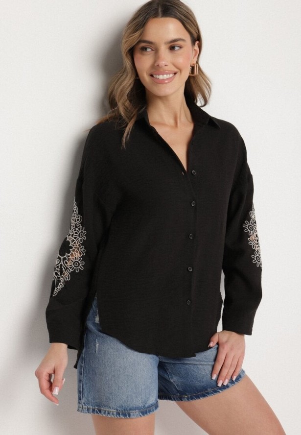 Czarna Koszula o Kroju Oversize Zdobiona Haftem na Rękawach Dovorea
