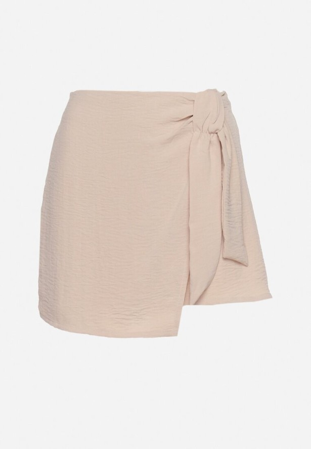 Beżowe Szorty z Gumką w Pasie i Paskami z Asymetryczną Falbanką Biozara