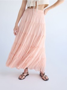 Spódnica midi z efektem gniecenia - pastelowy róż
