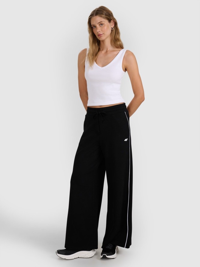 4F Top slim z prążkowanej dzianiny damski - biały M