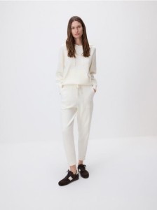 Dzianinowe spodnie z wiskozą - złamana biel