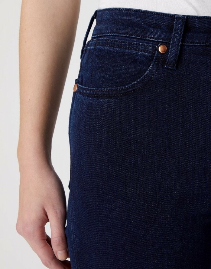 SPODNIE DAMSKIE WRANGLER WRIGGLER INK BLUE W2H0JC22H 112128603