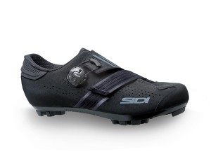 Buty AERTIS MEGA czarno-czarne