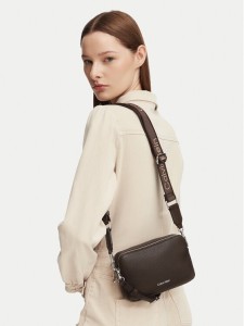 Calvin Klein Torebka Webbing 2X Strap Camera Bag LV04F3656G Brązowy ciemny