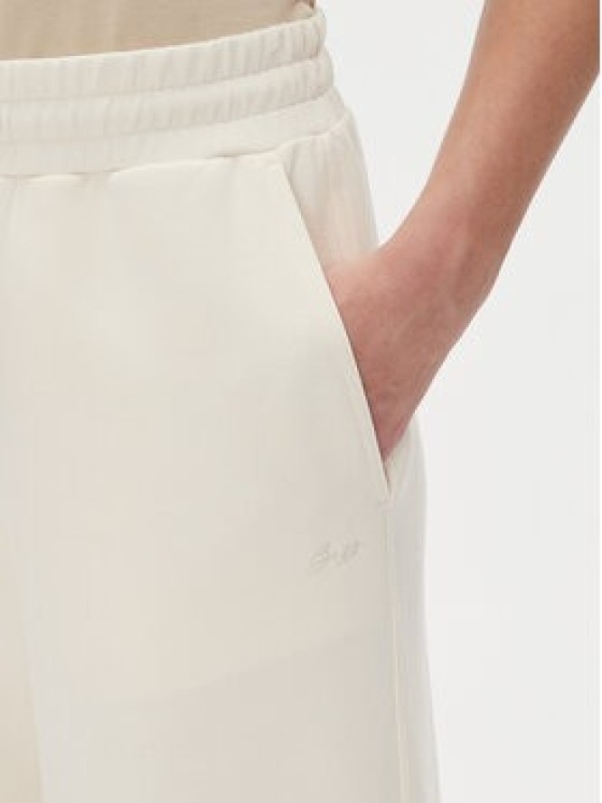 BOSS Spodnie dresowe C-Etom 50536743 Biały Relaxed Fit