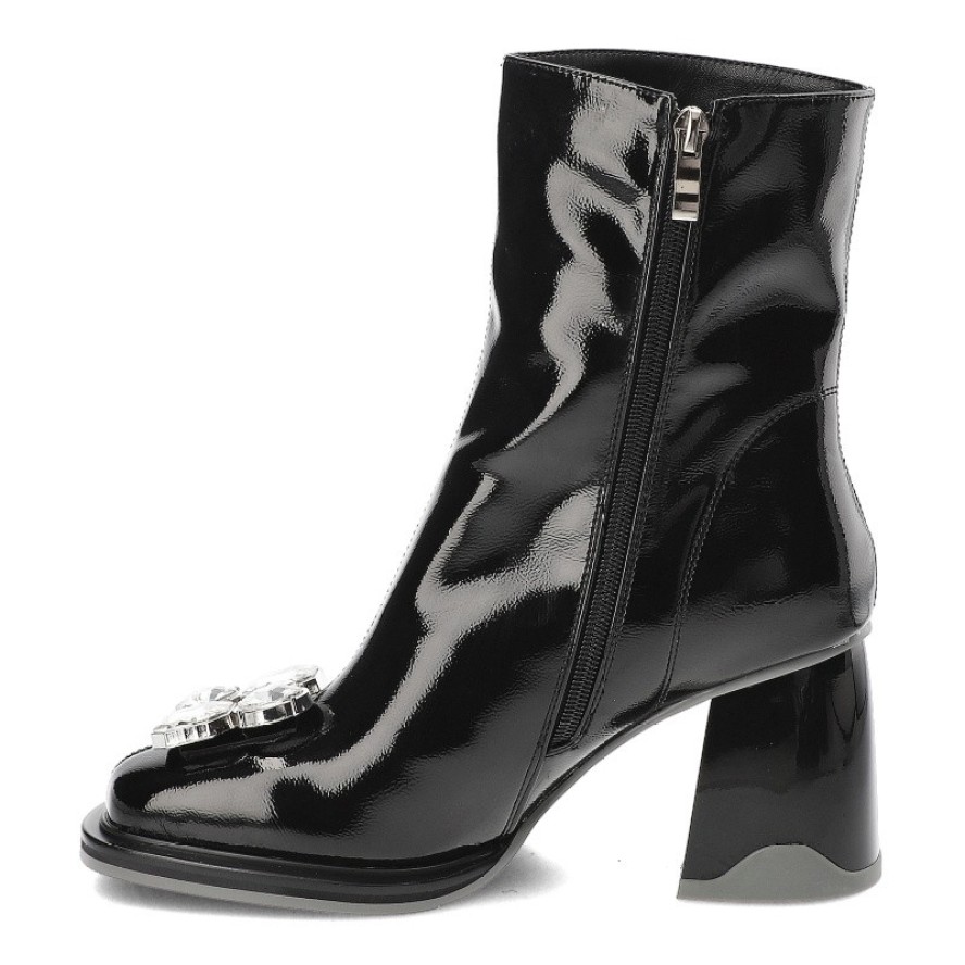 Czarne Botki S.Barski Eleganckie Obuwie Damskie Z Broszką