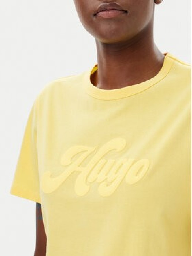 HUGO T-Shirt Damacia_4 50539101 Żółty Regular Fit