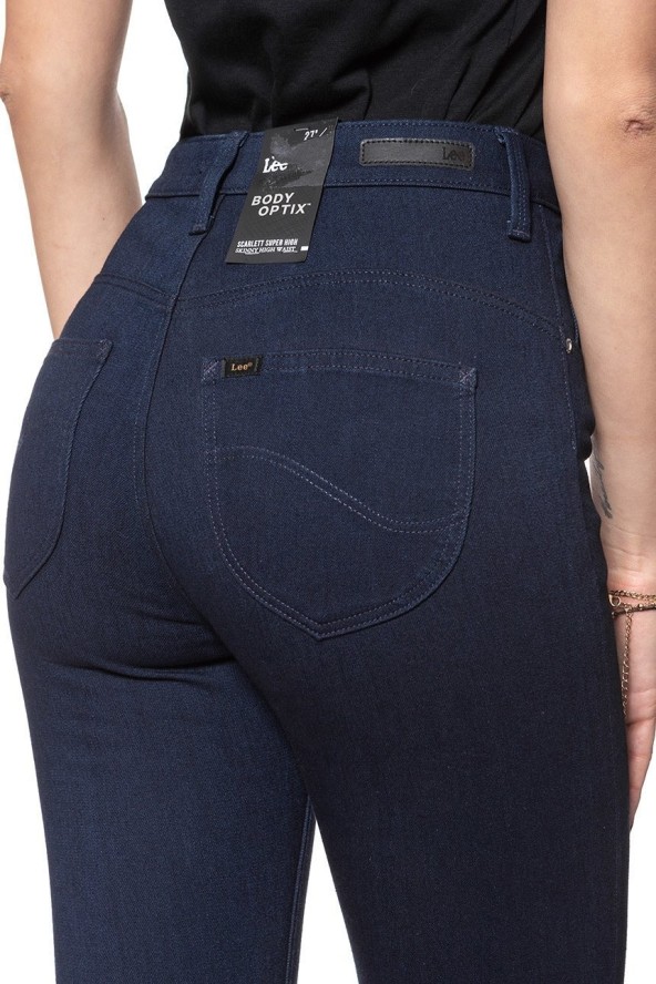 SPODNIE DAMSKIE LEE SCARLETT SUPER HIGH BLACK INDIGO L30LELLJ 112106483