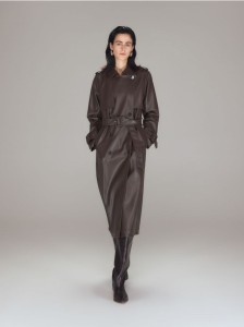 Długi trencz z paskiem - ciemnobrązowy