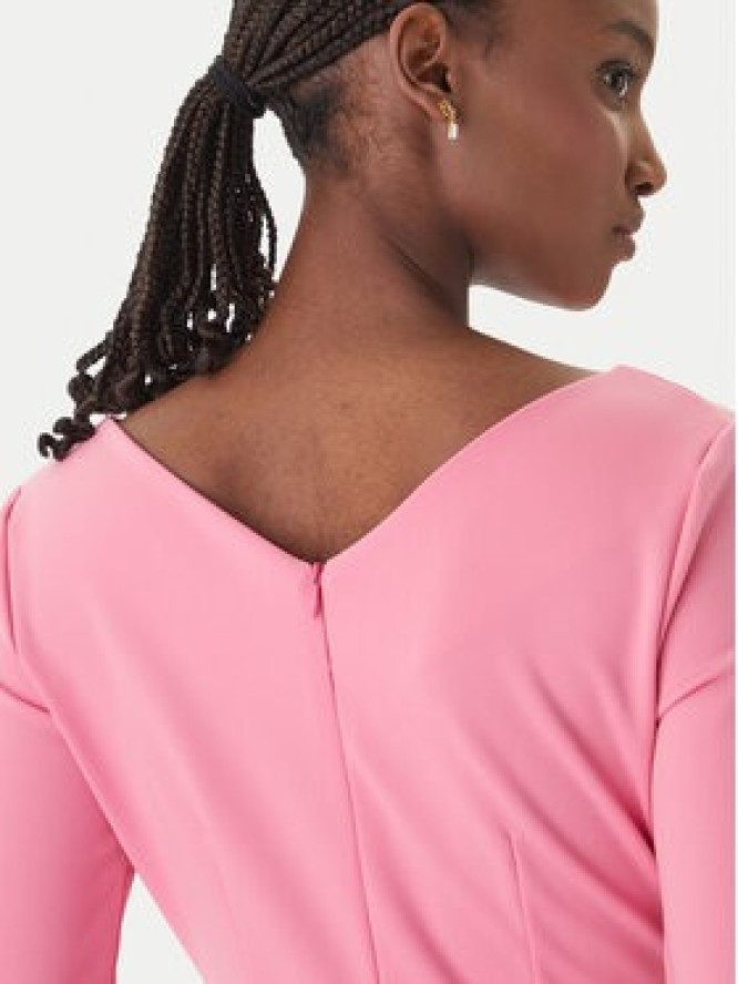 Rinascimento Sukienka koktajlowa CFC0127699003 Różowy Slim Fit