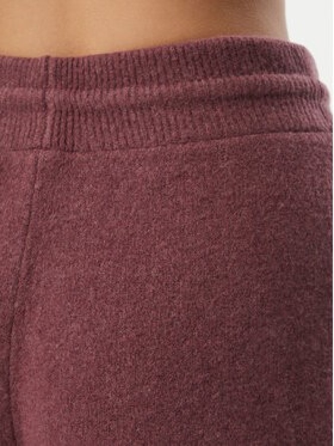 adidas Spodnie dresowe Essentials IA4436 Bordowy Loose Fit