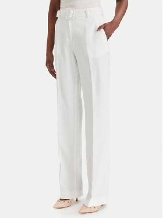 Guess Spodnie materiałowe W6GB05 W1765 Biały Regular Fit