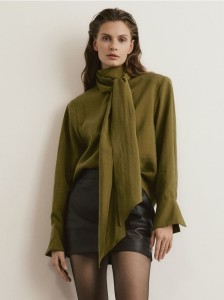 Bluzka z kokardą - oliwkowy