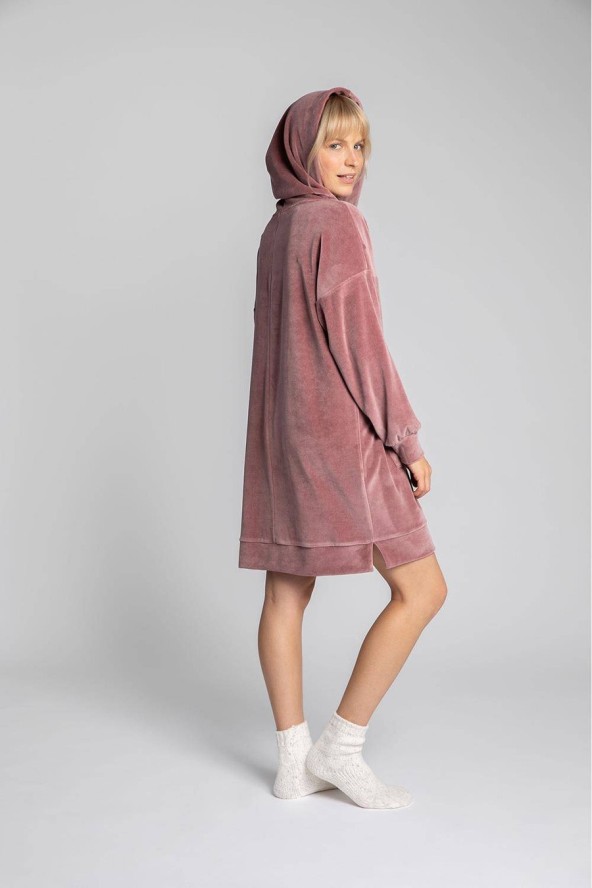 Welurowa sukienka kangurka z kapturem bawełniana pudrowy róż