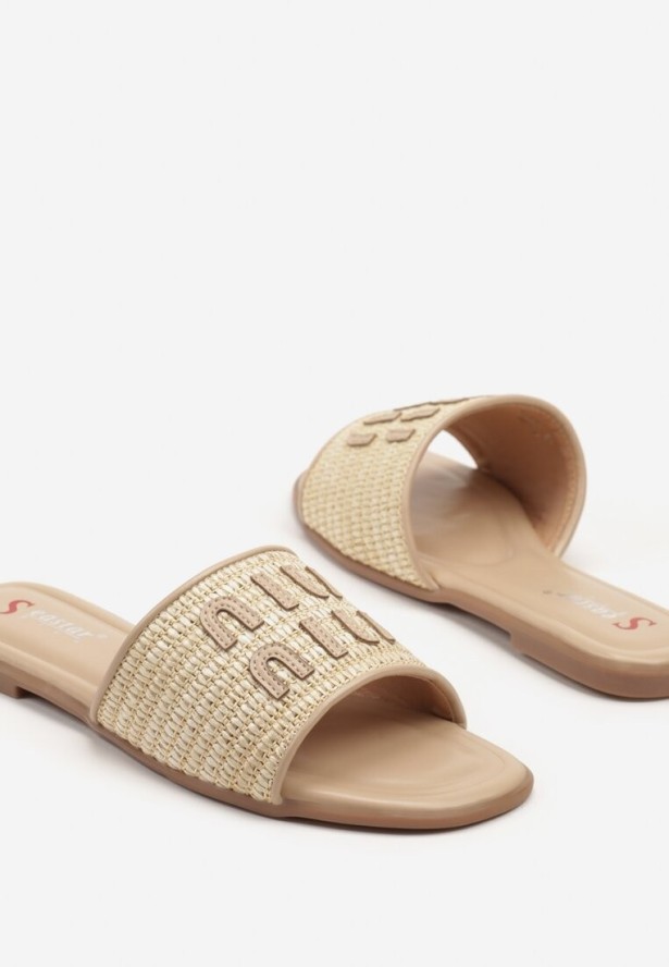 Beżowe Klapki z Ozdobną Plecionką i Aplikacją przy Cholewce Zarivelle